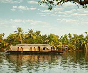 Kerala Backwaters Houseboat Tour